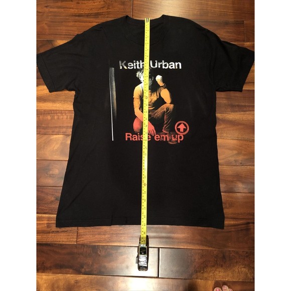 Keith Urban Concert Men's T-Shirt Raise Em Up - Picture 4 of 9